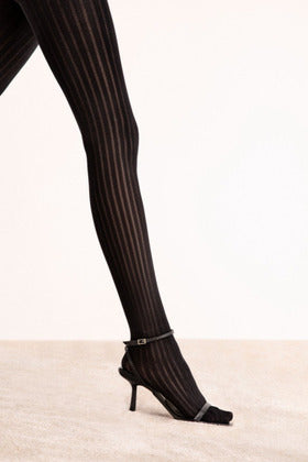 Belweder tights that visually lengthen the legs