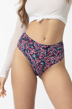 Load image into Gallery viewer, Cranberries Thongs maxi
